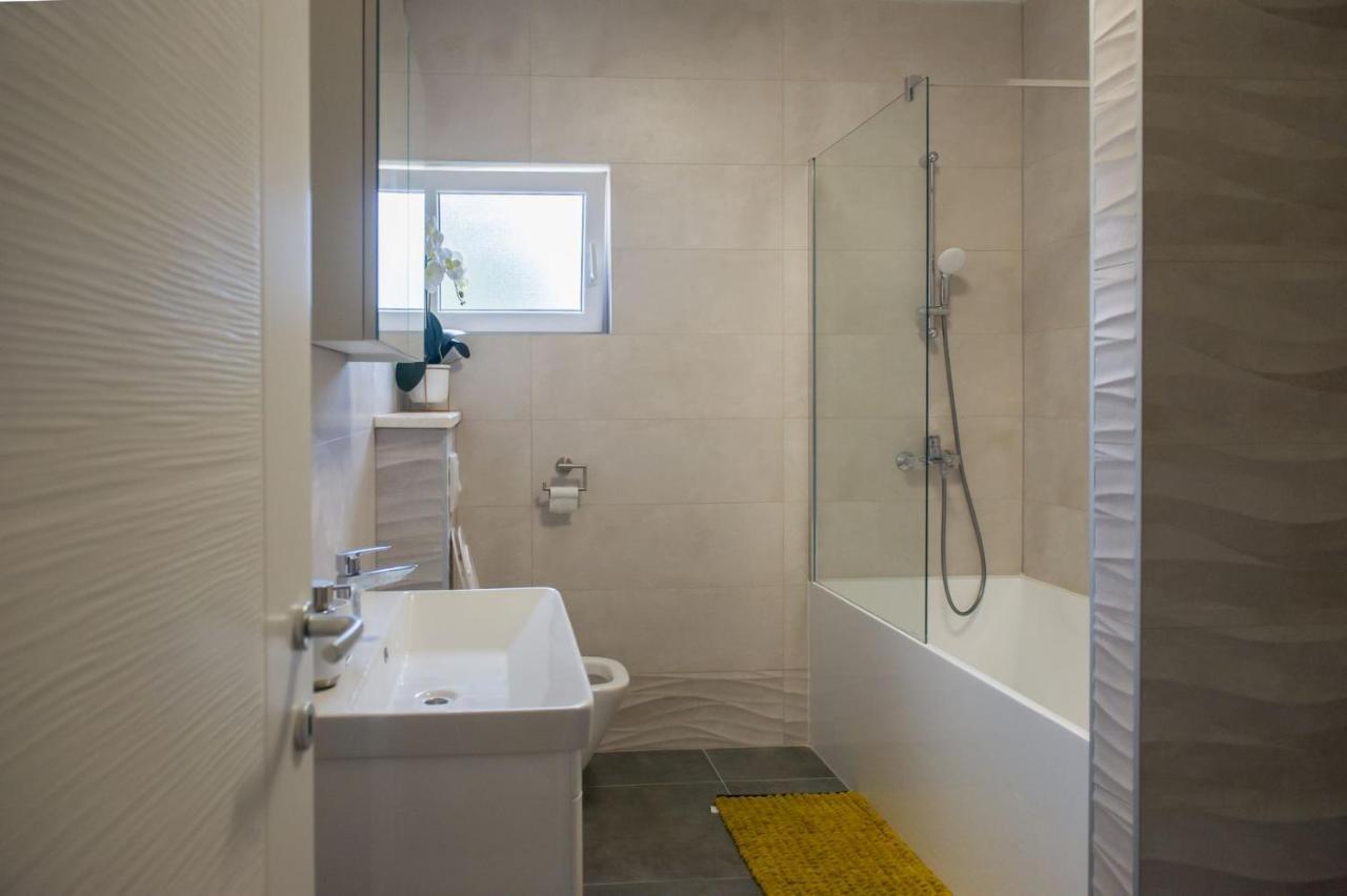Apartment Lux Elba Kastela Ngoại thất bức ảnh