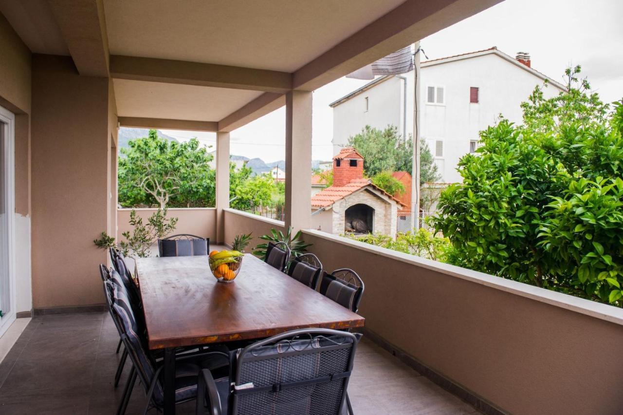 Apartment Lux Elba Kastela Ngoại thất bức ảnh