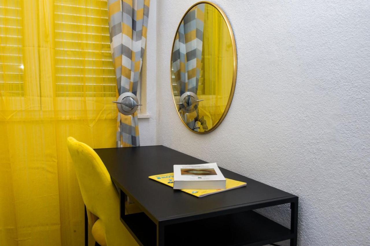 Apartment Lux Elba Kastela Ngoại thất bức ảnh