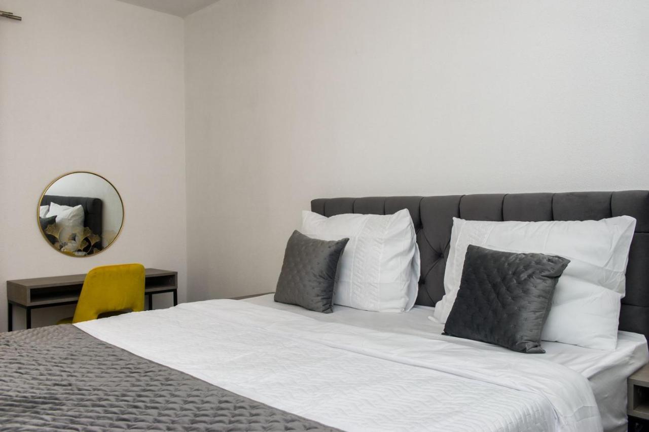Apartment Lux Elba Kastela Ngoại thất bức ảnh