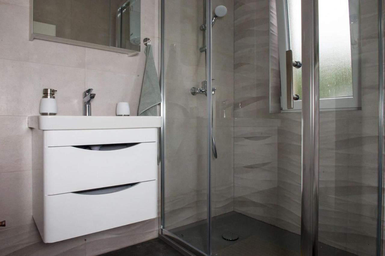 Apartment Lux Elba Kastela Ngoại thất bức ảnh