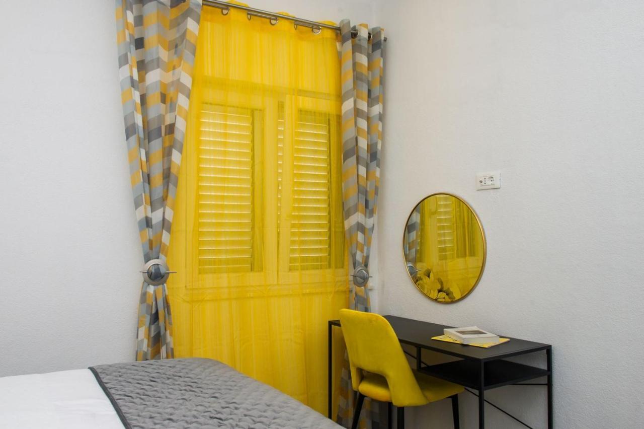 Apartment Lux Elba Kastela Ngoại thất bức ảnh